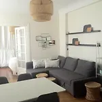 Hostnfly Apartments - Nice And Cosy Apartment At The Heart Of Montmartre