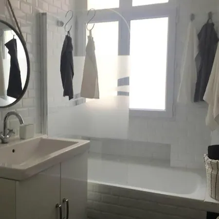 Appartamento Hostnfly - Nice And Cosy At The Heart Of Montmartre Parigi